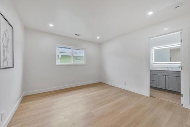 841 Harrison Street, Santa Clara CA: https://media.crmls.org/mediaz/4ecbe2be-1437-417a-aa89-41022e4b6fe3.jpg
