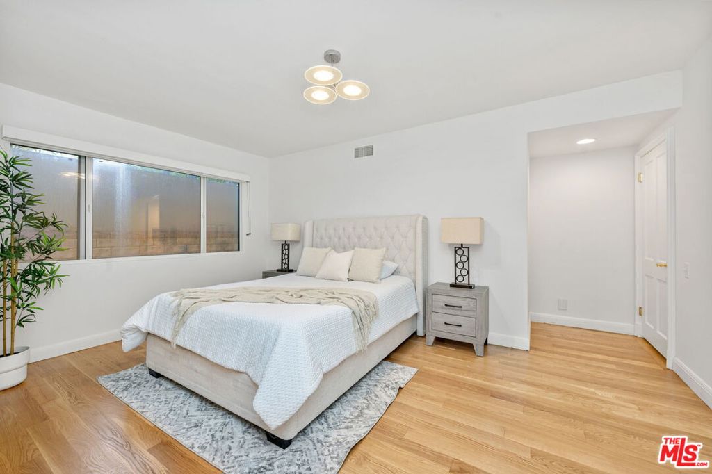 4Eccbd4B 5589 4E43 9410 91893Ff37D15 4820 Encino Terrace, Encino, Ca 91316 &Lt;Span Style='BackgroundColor:transparent;Padding:0Px;'&Gt; &Lt;Small&Gt; &Lt;I&Gt; &Lt;/I&Gt; &Lt;/Small&Gt;&Lt;/Span&Gt;