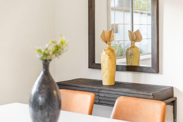 14001 Saddlewood Drive, Poway CA: https://media.crmls.org/mediaz/4eccf622-edfa-4ad6-8a6b-5958befd1872.jpg