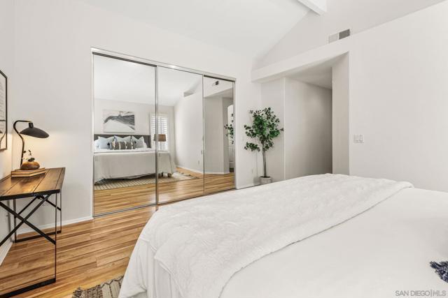 12177 Via Milano, San Diego CA: https://media.crmls.org/mediaz/4ecd8668-29c3-4391-8a71-672a52ed19e1.jpg