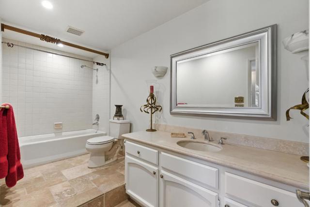 11510 Summit Wood Road, Los Altos Hills CA: https://media.crmls.org/mediaz/4ece60a7-cc6d-4372-b540-f27844e72de7.jpg