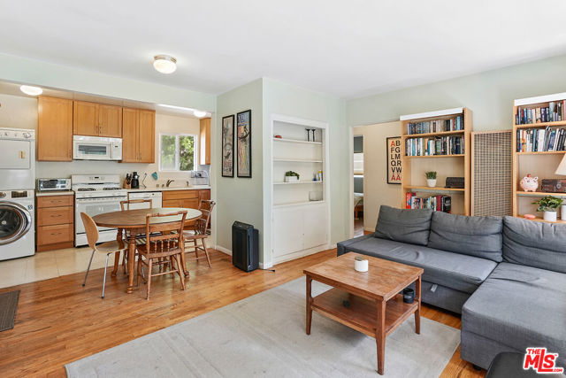 638 Rose Avenue photo 7