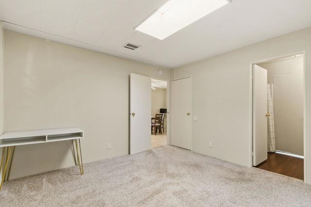 Image 20 of 38 For 8301 Mission Gorge Road  #131