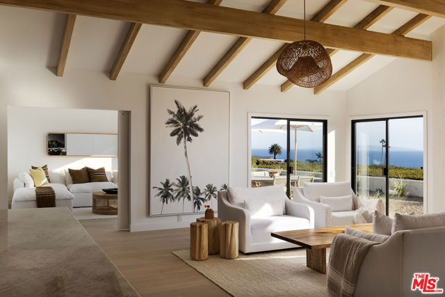 20374 Seaboard Road, Malibu CA: https://media.crmls.org/mediaz/4ecff1b5-ce0c-4467-86f8-17dd4d47283e.jpg