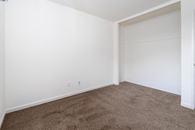 5644 ALHAMBRA HILLS CT, Martinez CA: https://media.crmls.org/mediaz/4ed01aa3-8a8e-4f9f-b291-c6220c5ca386.jpg