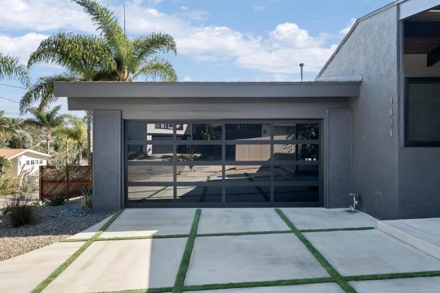 Detail Gallery Image 6 of 47 For 4821 Viane Way, San Diego,  CA 92110 - 4 Beds | 2 Baths