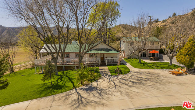 29433 Highway 33 Highway, Maricopa CA: https://media.crmls.org/mediaz/4ed225e3-e4fd-465e-b7fe-4d41a8f66af7.jpg