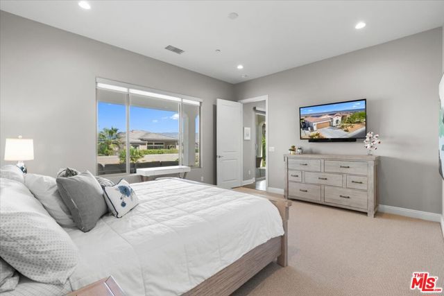 86 Burgundy, Rancho Mirage CA: https://media.crmls.org/mediaz/4ed24e1d-1167-4026-84e4-8e6f1dd61052.jpg