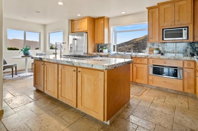 320 El Caminito Road, Carmel Valley CA: https://media.crmls.org/mediaz/4ed3a98c-d150-4695-8bc6-be72c7481919.jpg