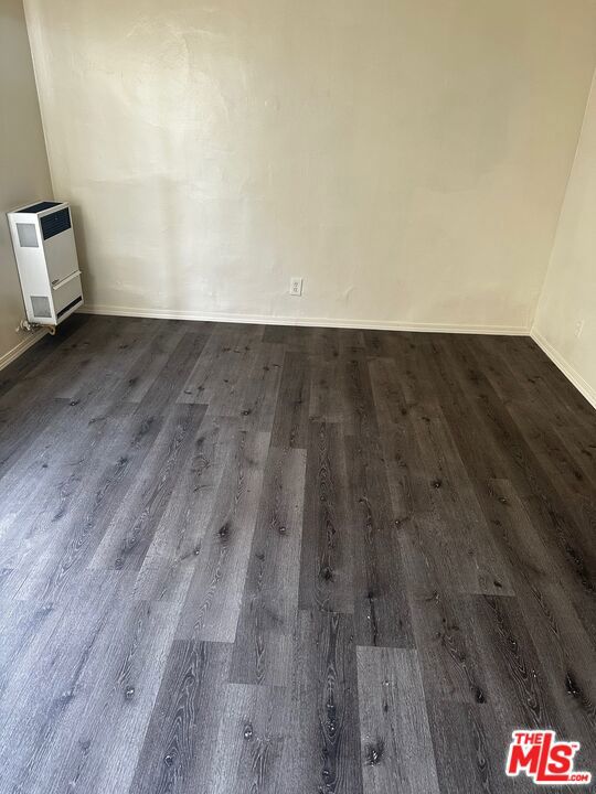 3711 S Western Avenue, Los Angeles CA: https://media.crmls.org/mediaz/4ed3ca1b-5ce0-4be0-8bde-6fbac273d34d.jpg