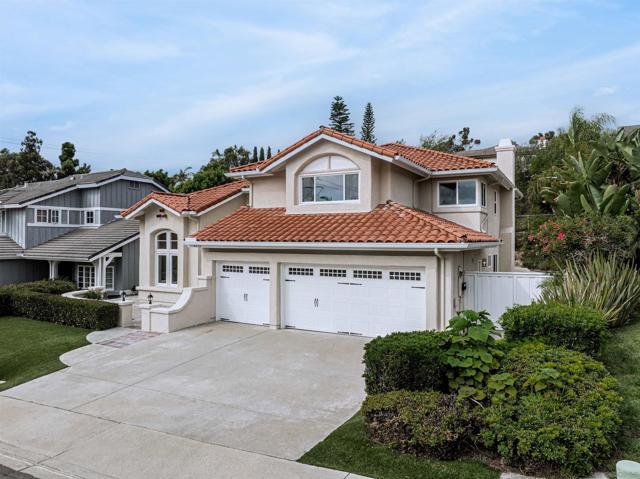 4436 Heritage Glen, San Diego CA: https://media.crmls.org/mediaz/4ed4032b-25a2-45d8-b19a-9e4aa9ef5822.jpg