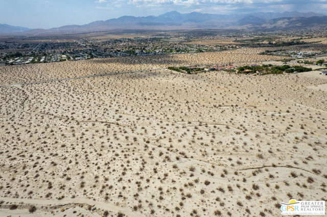 0 Far View, Desert Hot Springs CA: https://media.crmls.org/mediaz/4ed42316-8925-4000-a519-83349d8d0d0c.jpg