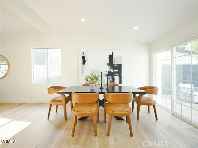 Detail Gallery Image 4 of 7 For 7221 Fallbrook Ave, West Hills,  CA 91307 - 3 Beds | 2 Baths