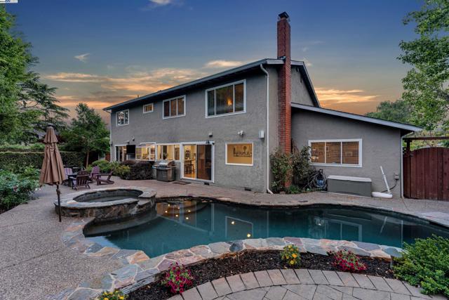1632 Saint Norbert Dr, Danville CA: https://media.crmls.org/mediaz/4ed4568b-0f44-4abc-a6cc-76c77d8e7f3e.jpg