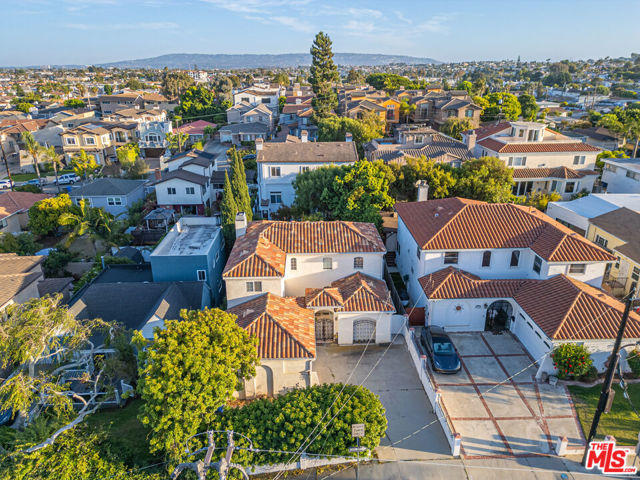 1916 Robinson Street, Redondo Beach, California 90278, 5 Bedrooms Bedrooms, ,3 BathroomsBathrooms,Single Family Residence,For Sale,Robinson,24426175