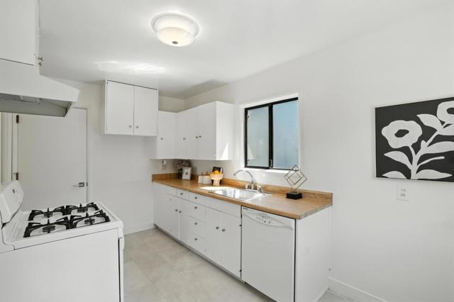 381 Granada Drive, South San Francisco CA: https://media.crmls.org/mediaz/4ed57c96-d28f-49f3-afd2-625c56b51f47.jpg