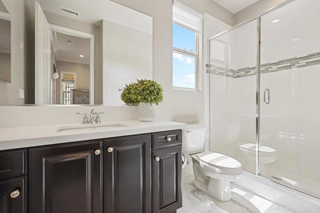 Detail Gallery Image 26 of 47 For 15988 Sarah Ridge Ct, San Diego,  CA 92127 - 6 Beds | 5/1 Baths