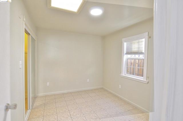 Image 24 of 27 For 3521 Midvale Ave