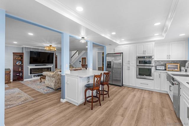 1363 Timberpond Dr, El Cajon CA: https://media.crmls.org/mediaz/4ed86ed0-7fa5-462a-af24-4284b20805f6.jpg