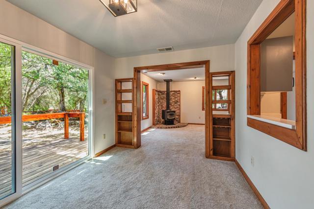 3748 Baldwin Drive, Placerville CA: https://media.crmls.org/mediaz/4ed87784-b705-4810-b891-4a85b9b3af2a.jpg