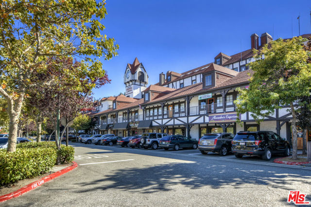 28665 Zion Drive, Lake Arrowhead CA: https://media.crmls.org/mediaz/4ed9c0bd-7c6b-48aa-a8a3-b53174fa2fdd.jpg