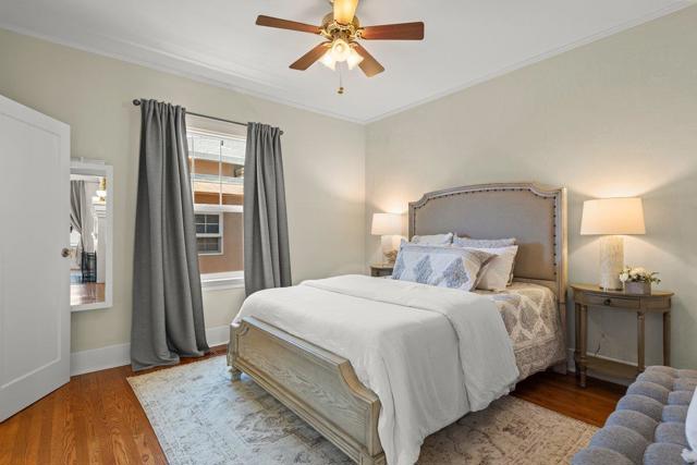 28 Clarendon Road, Burlingame CA: https://media.crmls.org/mediaz/4eda0ba5-7369-45e8-b7dd-e9acb34266b6.jpg