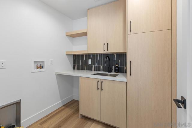 1826 Galveston St, San Diego CA: https://media.crmls.org/mediaz/4eda5876-7373-47c7-bca3-e32ab73cf9bc.jpg