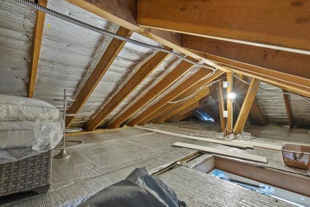 5958 Dry Oak Drive, San Jose CA: https://media.crmls.org/mediaz/4edadbb0-977d-4310-bca8-b5483fc2832d.jpg