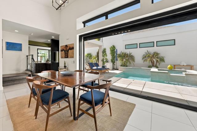 160 Obsidian Loop N, Palm Springs, CA 92264