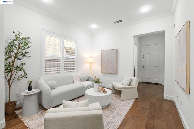 5119 Rowan Drive, San Ramon CA: https://media.crmls.org/mediaz/4edcc9a5-2cbf-4386-b37f-77834272f8aa.jpg