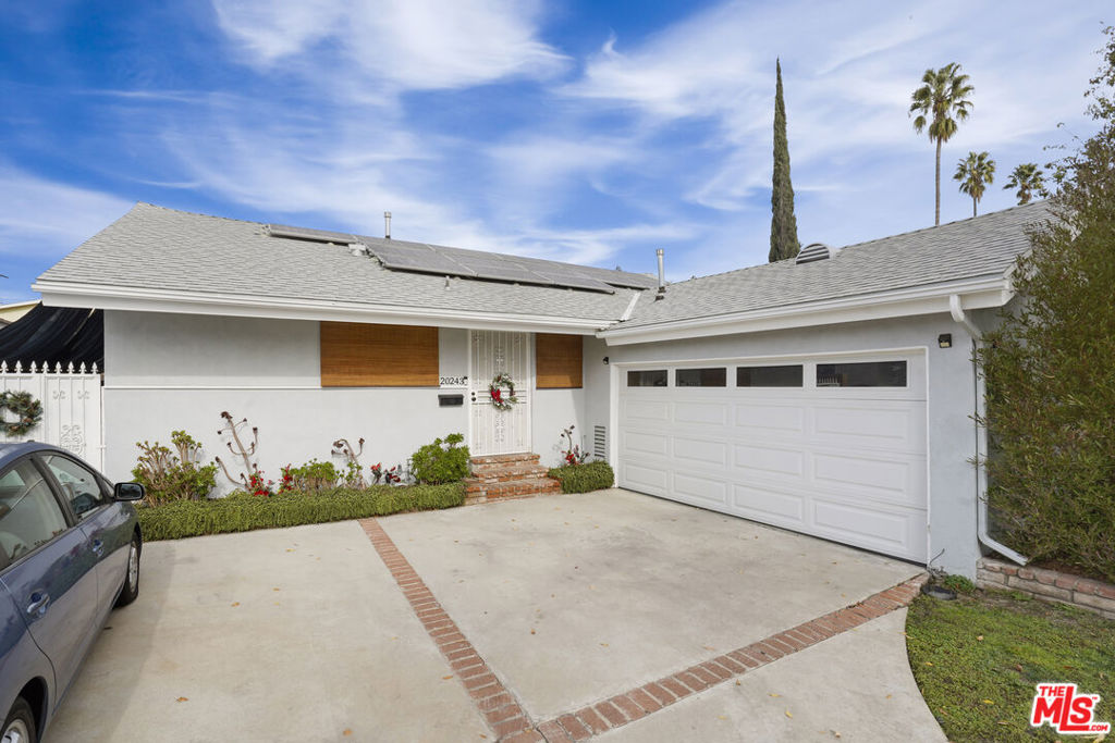 4Edd1Add C411 4F61 864A 814Bfe02194F 20243 Valerio Street, Winnetka, Ca 91306 &Lt;Span Style='BackgroundColor:transparent;Padding:0Px;'&Gt; &Lt;Small&Gt; &Lt;I&Gt; &Lt;/I&Gt; &Lt;/Small&Gt;&Lt;/Span&Gt;