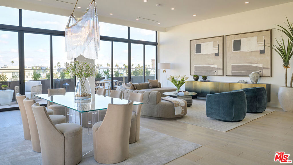 425 N Palm Drive #503