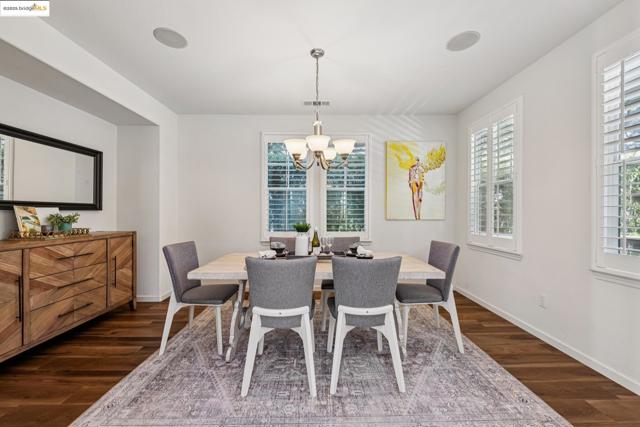 1027 Azuar Drive, Vallejo CA: https://media.crmls.org/mediaz/4eddf24c-e5ec-47dd-aa9d-3262f7d92af4.jpg