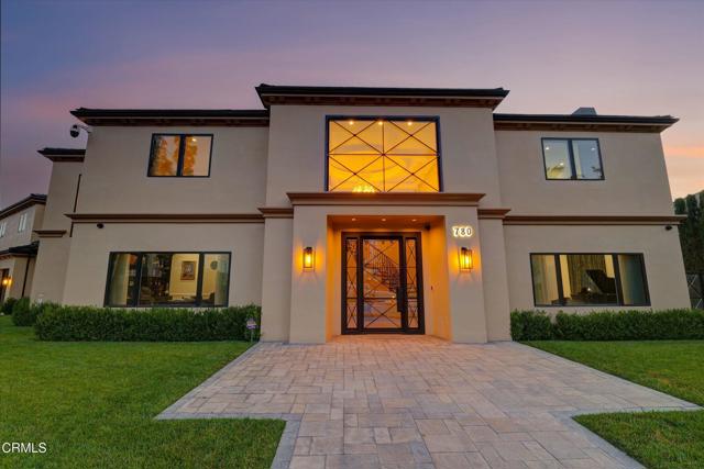 780 Greenridge Drive, La Canada Flintridge CA: https://media.crmls.org/mediaz/4ede162b-094c-4589-9db5-50e6c68dc60a.jpg