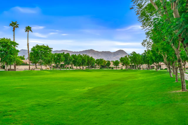 79756 Cassia Street, La Quinta CA: https://media.crmls.org/mediaz/4edeba26-7717-4ce8-b766-9fcbcc60e869.jpg
