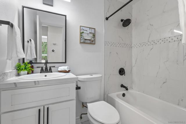 6750 Cowles Mountain Blvd, San Diego CA: https://media.crmls.org/mediaz/4edf7fa3-ce97-4f9f-af36-7f67af6013f8.jpg
