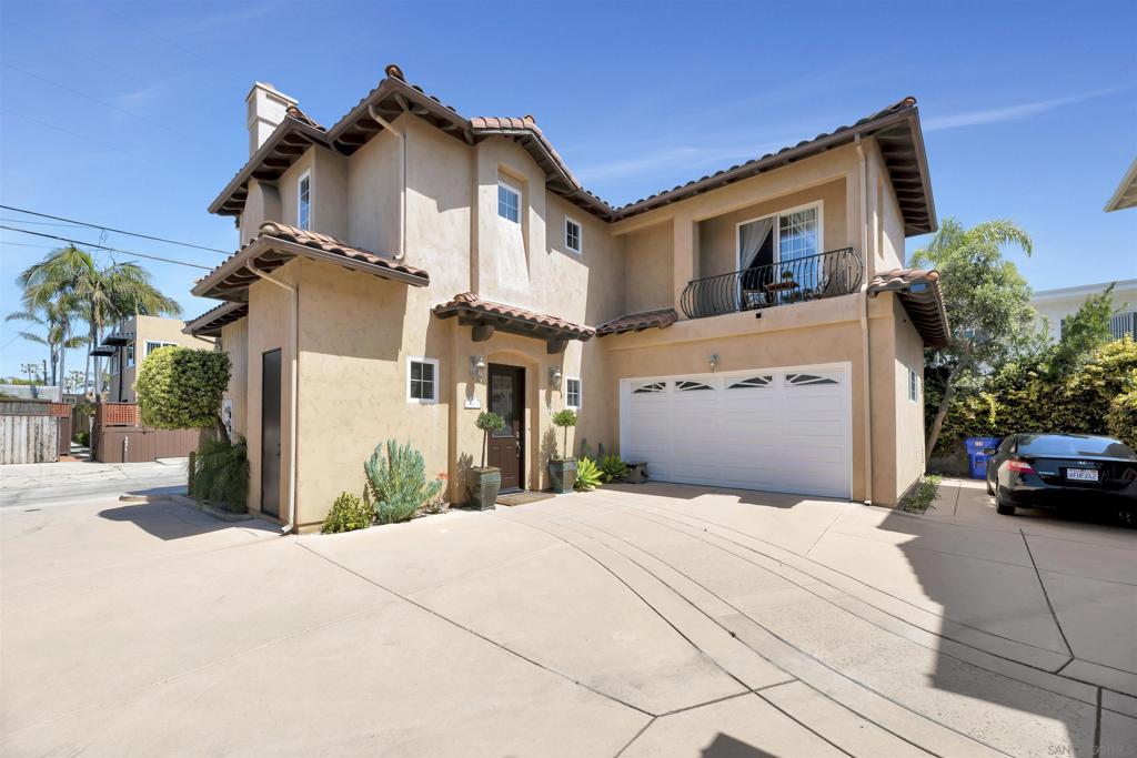 384 Bonair St.
