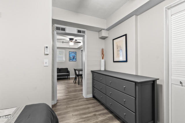 1818 New York Drive, Altadena CA: https://media.crmls.org/mediaz/4ee0dd19-a362-4c02-82f7-ea545ff460e0.jpg