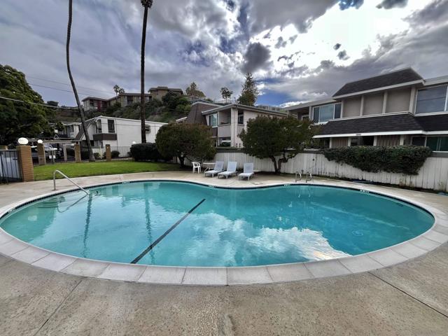 3116 Groton Way, San Diego CA: https://media.crmls.org/mediaz/4ee0fb9a-a103-4baf-86d8-dbbff83304e5.jpg
