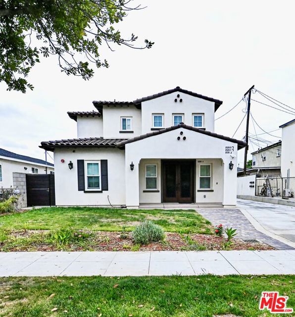 2028 S Chapel Avenue, Alhambra CA: https://media.crmls.org/mediaz/4ee21c08-8871-418d-af0f-1048a75d0898.jpg