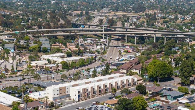 8176 Golden Ave, Lemon Grove CA: https://media.crmls.org/mediaz/4ee28b2e-a0ef-4f9b-9f8c-3c2c0c85b76f.jpg