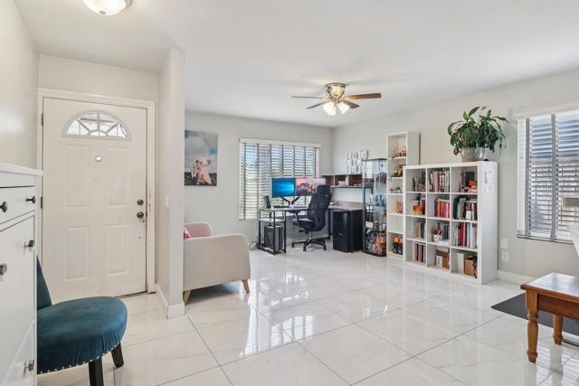 Detail Gallery Image 5 of 28 For 1402 E Lincoln Ave, Escondido,  CA 92027 - 3 Beds | 2 Baths