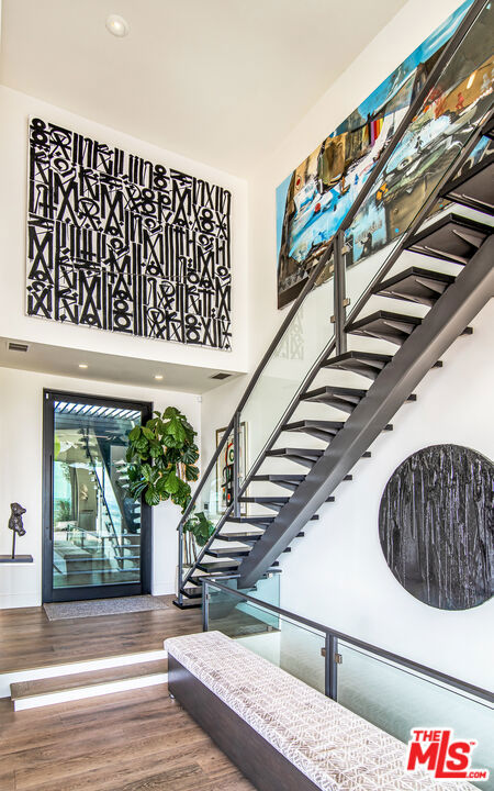 8572 Hillside Avenue, Los Angeles CA: https://media.crmls.org/mediaz/4ee42360-4403-42d8-84f7-eabd0dfffbdd.jpg