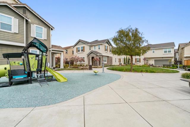 2632 Admiral Circle, Hayward CA: https://media.crmls.org/mediaz/4ee51323-a84a-496a-b026-e0e818dc1dd2.jpg