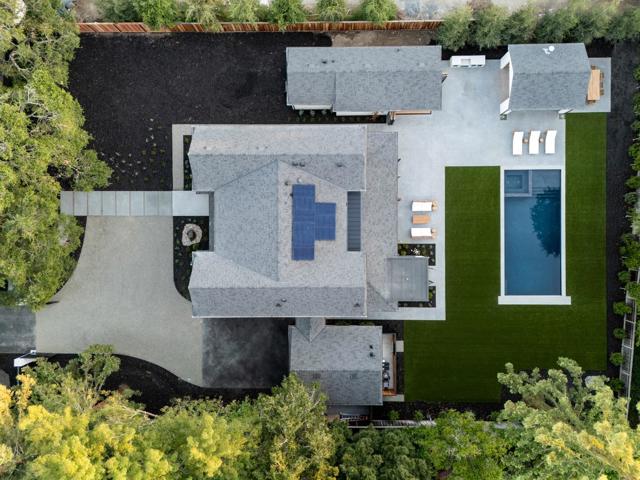 240 Valparaiso Avenue, Atherton CA: https://media.crmls.org/mediaz/4ee51951-31cd-47ba-95c6-e912c796fe20.jpg