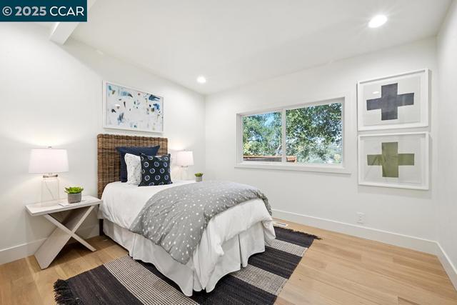 26 Berkeley Ave, Orinda CA: https://media.crmls.org/mediaz/4ee537a9-0d68-4eb3-862c-b38dddfc58d5.jpg