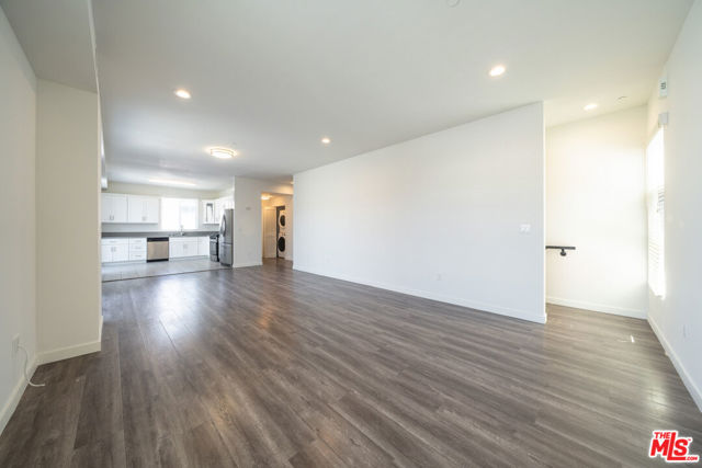 5941 Barton Avenue, Los Angeles CA: https://media.crmls.org/mediaz/4ee5602d-559f-4fe3-8eda-764a6bdb446a.jpg