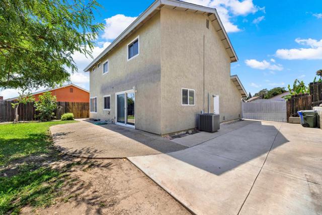 8329 Ildica Street, Spring Valley CA: https://media.crmls.org/mediaz/4ee64692-594f-415a-8ba5-5a59008d935a.jpg