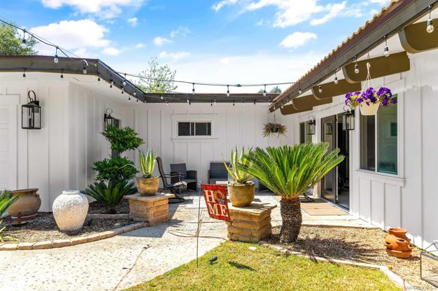 16707 Highway 76, Pauma Valley CA: https://media.crmls.org/mediaz/4ee65188-2c76-439d-b5ba-bde823ca681c.jpg