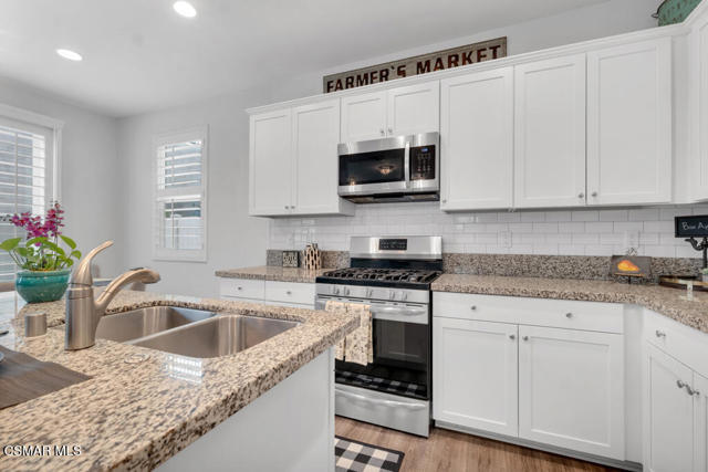 8565 N Walnut Way, West Hills CA: https://media.crmls.org/mediaz/4ee6546c-1168-4680-a3a8-bf4079925015.jpg
